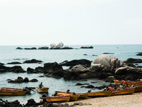 Das Landschaftgebiet Tianyahaijiao, eine bekannte Attraktion in Sanya