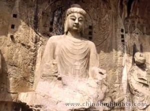 Longmen Grotten, eines der drei wichtigsten buddhistischen Skulpturen in China