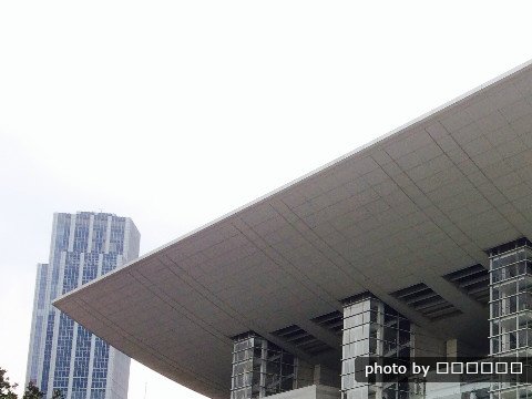 Das Große Shanghai Theater, eines der representativsten Gebäude in Shanghai.
